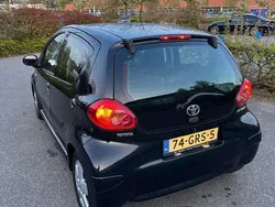 Zwart Gebruikt 2008 Toyota Aygo Sport Hatchback | € 1.900 (Eerlijke prijs)