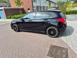 Zwart Gebruikt 2012 Mercedes A180 Ambition Hatchback | € 8.750 (Eerlijke prijs)