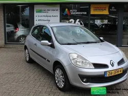 Grijs Gebruikt 2009 Renault Clio II Collection Hatchback | € 1.750 (Goede deal)