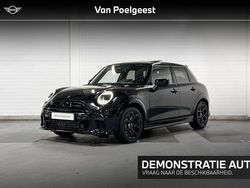 Midnight black (donker zwart) Gebruikt 2025 Mini Cooper Hatchback | € 49.655