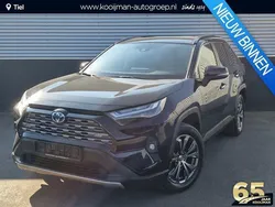 Zwart Gebruikt 2022 Toyota RAV4 Executive SUV | € 38.700 (Goede deal)