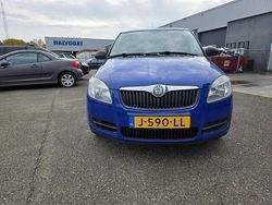 Blauw (metallic) Gebruikt 2009 Skoda Fabia Drive Hatchback | € 1.999 (Eerlijke prijs)