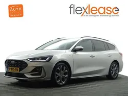 Grijs metallic Gebruikt 2022 Ford Focus ST-Line Stationwagen | € 24.900 (Duur)