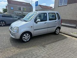 Grijs Gebruikt 2002 Opel Agila Edition MPV | € 1.000 (Iets duurder)