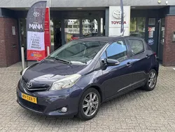 Blauw Gebruikt 2012 Toyota Yaris Hatchback | € 10.999 (Iets duurder)