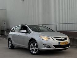 Grijs Gebruikt 2011 Opel Astra Edition Stationwagen | € 6.499 (Eerlijke prijs)