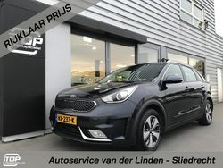 Blauw Gebruikt 2017 Kia Niro First Edition SUV | € 14.950 (Eerlijke prijs)