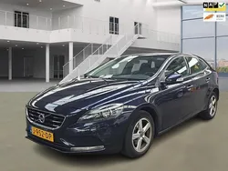 Blauw Gebruikt 2015 Volvo V40 Business Edition Stationwagen | € 6.950 (Goede deal)