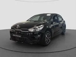 Zwart, metallic lak Gebruikt 2023 Kia Rio Comfort Hatchback | € 17.440 (Super prijs)