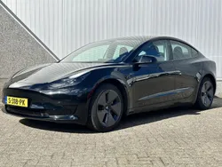 Zwart Gebruikt 2023 Tesla Model 3 Standard Range Sedan | € 30.980 (Eerlijke prijs)