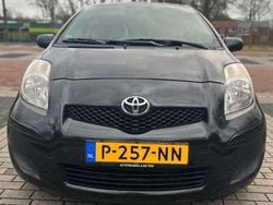 Zwart Gebruikt 2009 Toyota Yaris Comfort MPV | € 2.000 (Super prijs)