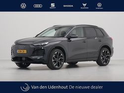 Grijs Nieuw 2025 Audi Q6 e-tron SUV | € 59.940