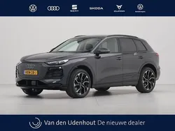 Grijs Nieuw 2025 Audi Q6 e-tron SUV | € 59.940
