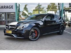 Zwart, metallic lak Gebruikt 2014 Mercedes E63 AMG AMG Stationwagen | € 42.205