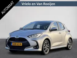 Grijs Gebruikt 2023 Toyota Yaris Hybrid Hatchback | € 20.950 (Goede deal)