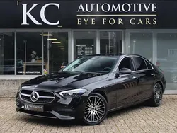 Zwart Gebruikt 2022 Mercedes C180 Premium Sedan | € 34.950 (Eerlijke prijs)