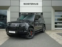 Zwart Gebruikt 2023 Land Rover Defender SUV | € 92.450 (Goede deal)