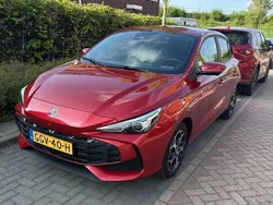 Rood Gebruikt 2024 MG MG3 Luxury Hatchback | € 23.500 (Eerlijke prijs)