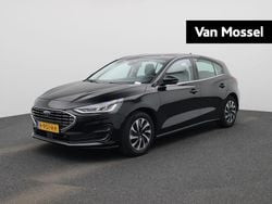 Zwart Gebruikt 2022 Ford Focus Style Hatchback | € 17.900 (Eerlijke prijs)