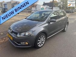 Grijs (metallic) Gebruikt 2014 VW Polo Highline Hatchback | € 7.950 (Goede deal)