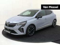 Grijs Gebruikt 2025 Renault Clio V Techno Hatchback | € 29.935