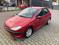 Rood Gebruikt 2000 Peugeot 206 Hatchback | € 1.299 (Eerlijke prijs)