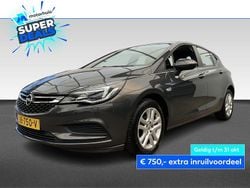 Grijs Gebruikt 2016 Opel Astra Edition Hatchback | € 12.345 (Eerlijke prijs)