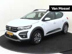 Wit Gebruikt 2021 Dacia Sandero Comfort Hatchback | € 18.635