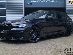 Zwart Gebruikt 2023 BMW 530e M Sport Stationwagen | € 46.995 (Eerlijke prijs)