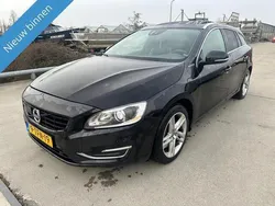 Zwart Gebruikt 2013 Volvo V60 Summum Stationwagen | € 6.499 (Eerlijke prijs)