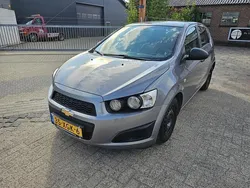Grijs, metallic lak Gebruikt 2012 Chevrolet Aveo LS Hatchback | € 2.875 (Super prijs)