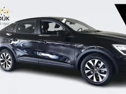 Ivoorzwart gxa Gebruikt 2022 Renault Arkana Zen SUV | € 22.445 (Goede deal)