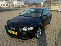Zwart Gebruikt 2006 Audi A3 Attraction Hatchback | € 3.000 (Iets duurder)
