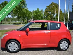 Rood Gebruikt 2005 Suzuki Swift Hatchback | € 1.999 (Eerlijke prijs)