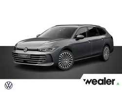 Grijs Nieuw 2025 VW Passat Business Stationwagen | € 53.880 (Eerlijke prijs)