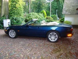 Blauw Gebruikt 2002 Jaguar XK8 Cabriolet | € 22.500 (Duur)