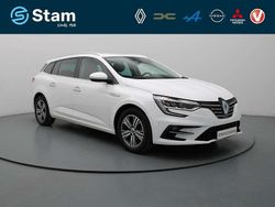 Wit metallic Gebruikt 2021 Renault Megane E-Tech Intens Stationwagen | € 19.990 (Eerlijke prijs)