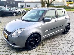 Grijs Gebruikt 2006 Suzuki Swift Exclusive Hatchback | € 2.799 (Eerlijke prijs)