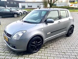 Grijs Gebruikt 2006 Suzuki Swift Exclusive Hatchback | € 2.799 (Eerlijke prijs)