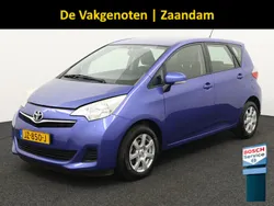 Blauw Gebruikt 2012 Toyota Verso-S Comfort MPV | € 8.450 (Eerlijke prijs)