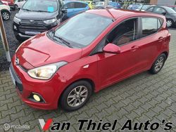 Rood Gebruikt 2014 Hyundai i10 Comfort Hatchback | € 5.950 (Eerlijke prijs)