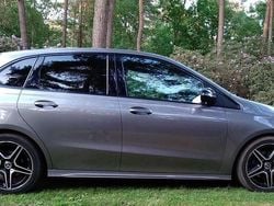 Grijs Gebruikt 2022 Mercedes B180 Business MPV | € 28.000 (Eerlijke prijs)