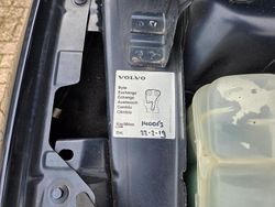 Blauw (metallic) Gebruikt 2013 Volvo V40 Summum Hatchback | € 8.900 (Super prijs)