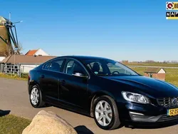 Blauw Gebruikt 2018 Volvo S60 Sedan | € 17.450 (Eerlijke prijs)