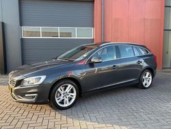 Grijs (metallic) Gebruikt 2015 Volvo V60 Summum Stationwagen | € 8.950 (Eerlijke prijs)