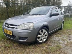 Grijs Gebruikt 2006 Opel Corsa Hatchback | € 1.200 (Goede deal)