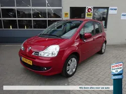 Rood Gebruikt 2011 Renault Grand Modus Exception MPV | € 5.950 (Iets duurder)