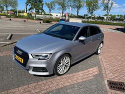 Zilver Gebruikt 2017 Audi A3 Sportback S-Line Hatchback | € 17.999 (Goede deal)