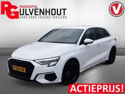Wit Gebruikt 2022 Audi A3 Black Edition | € 29.940