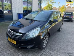Zwart Gebruikt 2010 Opel Corsa Edition Hatchback | € 3.950 (Eerlijke prijs)